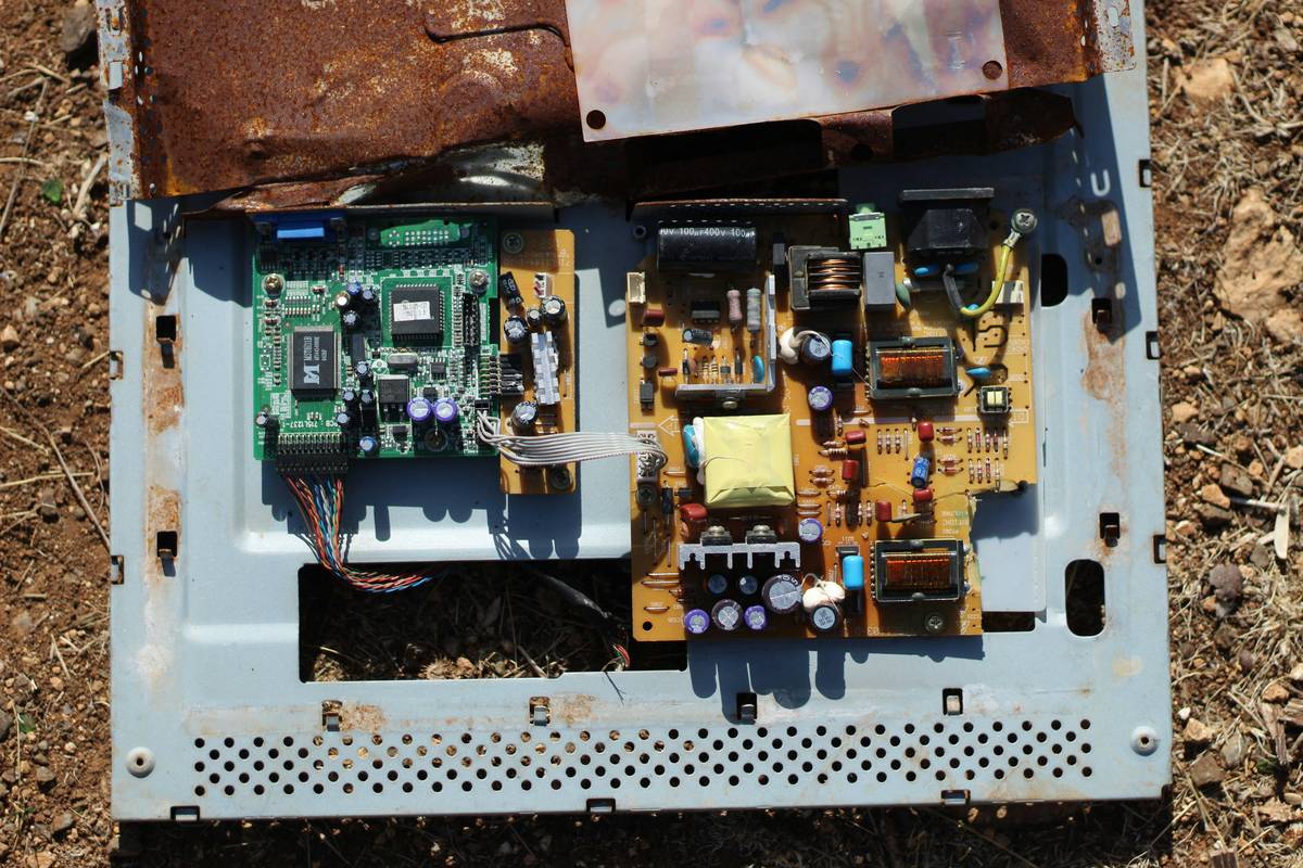 Scrap Gold and Silver: Your Secret Cash Stash Hiding in Old Jewelry & Electronics